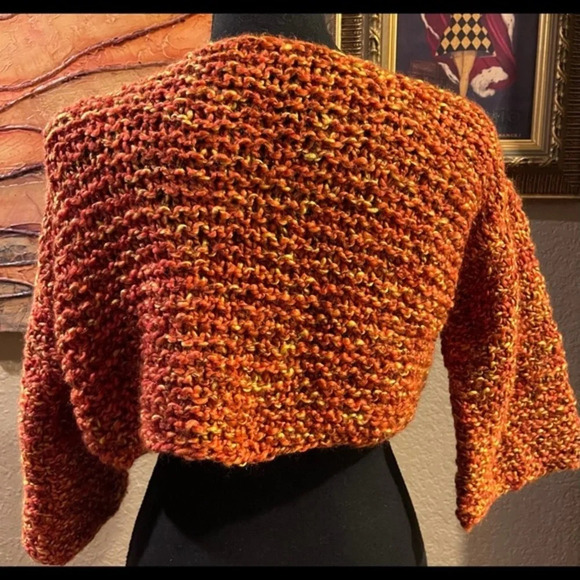 Autumn 🍂 Hand knitted Crop Sweater - Picture 2 of 8